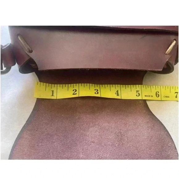 Handmade Leather Crossbody
Purse OS - Picture 9 of 10